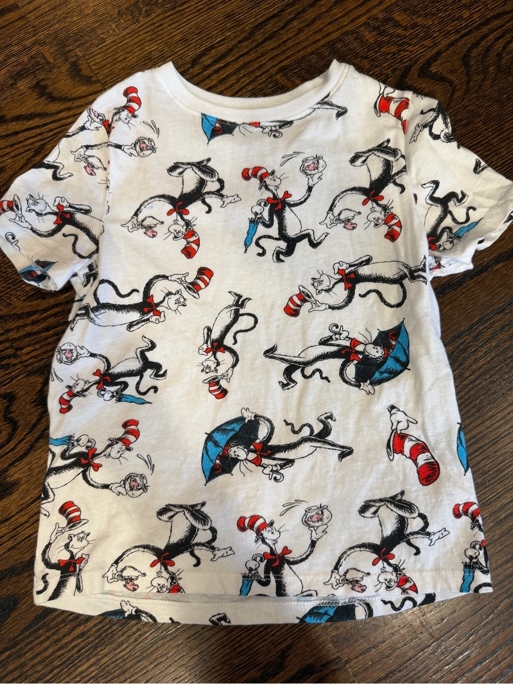 Old Navy toddler Cat in the Hat Graphic Tshirt 6T